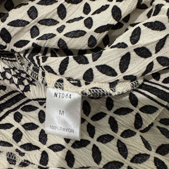 THML Black and White Geometric shark bite hem Dress Aztec Navajo inspired print - Picture 7 of 8